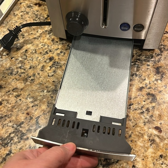 Krups Toaster 2 slot with wide bagel or toast setting & manual stop + lift bar - Picture 5 of 9